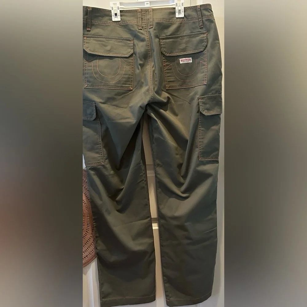 True Religion Men's Kalamata Green Cargo Pants 108335 Size 34 NWT